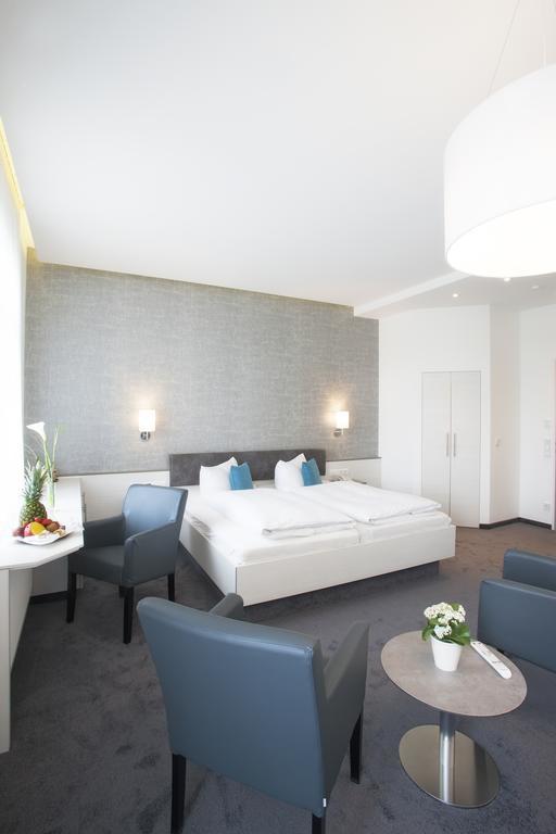 Ebner - Boutique-Hotel & Konditorei Ліндау Номер фото