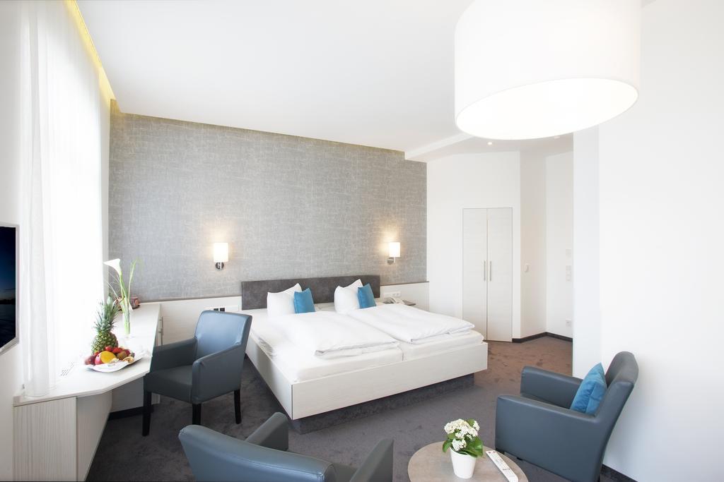 Ebner - Boutique-Hotel & Konditorei Ліндау Номер фото