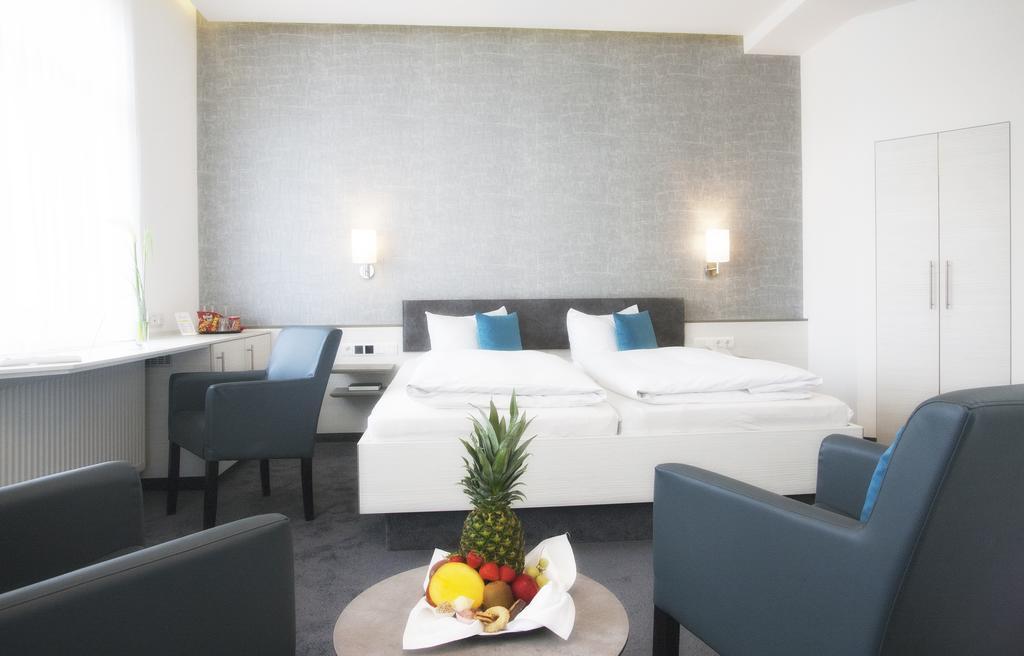 Ebner - Boutique-Hotel & Konditorei Ліндау Номер фото