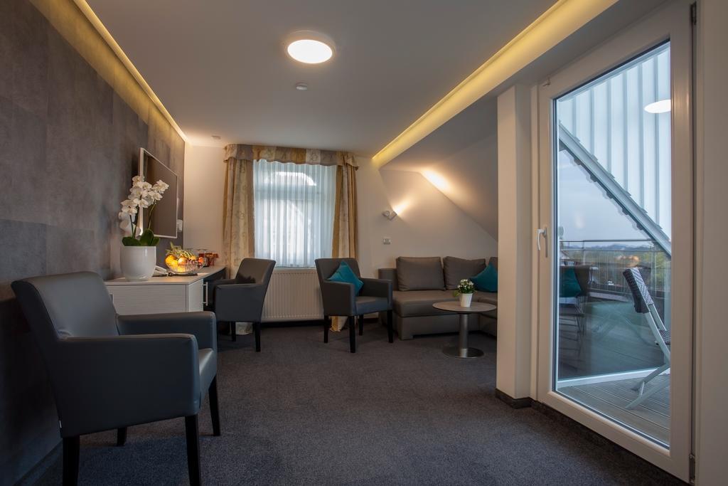 Ebner - Boutique-Hotel & Konditorei Ліндау Екстер'єр фото